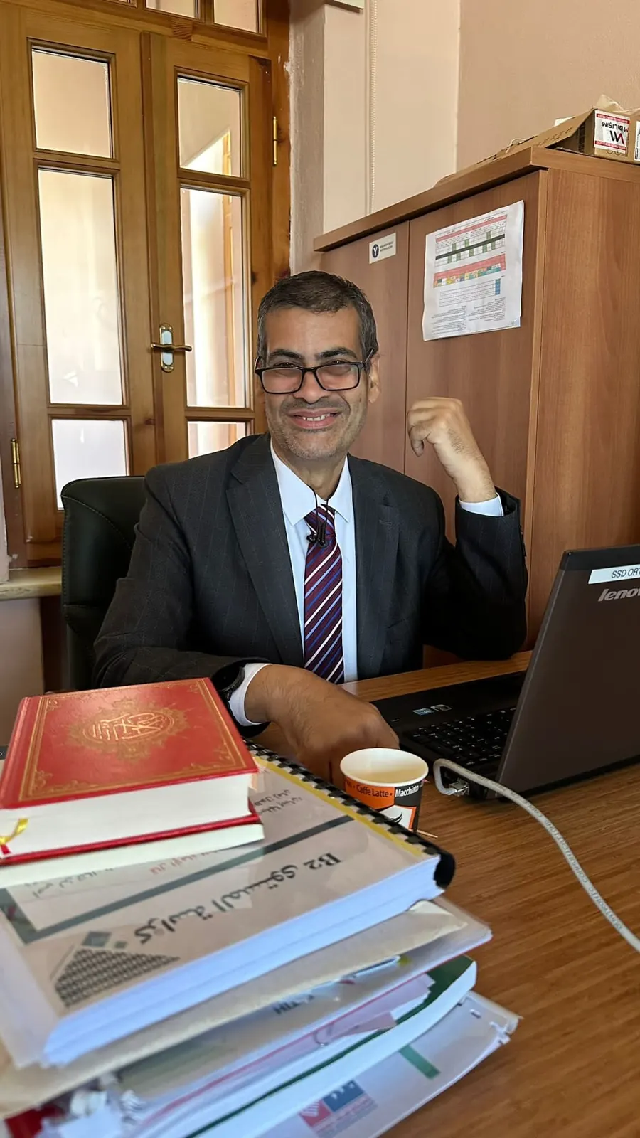 المؤسس والمعلّم الرئيس